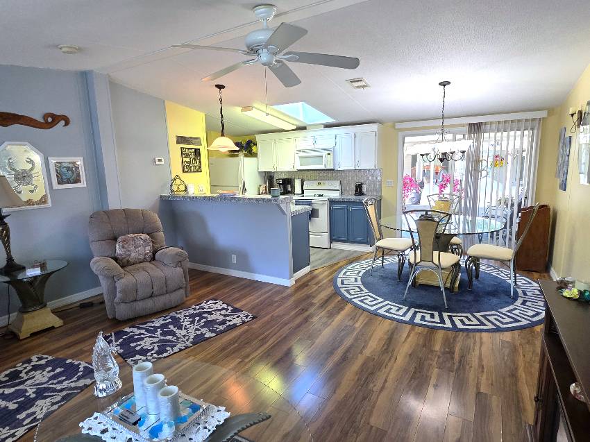 10267 S Ashcroft Terrace a Homosassa, FL Mobile or Manufactured Home for Sale