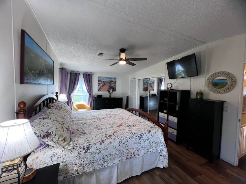 1010 Eagle Drive a Winter Haven, FL Mobile or Manufactured Home for Sale