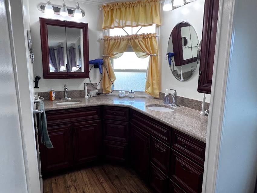 1010 Eagle Drive a Winter Haven, FL Mobile or Manufactured Home for Sale