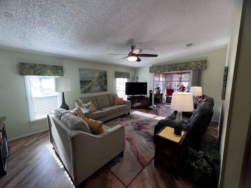 1010 Eagle Drive a Winter Haven, FL Mobile or Manufactured Home for Sale