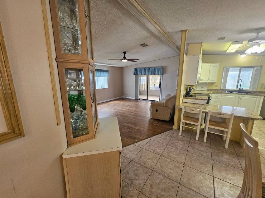 258 Lake Huron Dr a Mulberry, FL Mobile or Manufactured Home for Sale