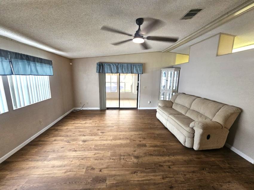 258 Lake Huron Dr a Mulberry, FL Mobile or Manufactured Home for Sale