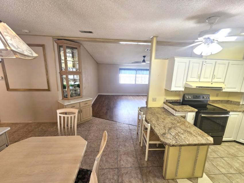 258 Lake Huron Dr a Mulberry, FL Mobile or Manufactured Home for Sale