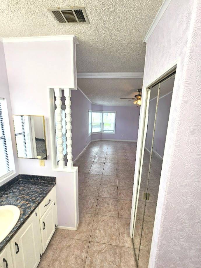 258 Lake Huron Dr a Mulberry, FL Mobile or Manufactured Home for Sale