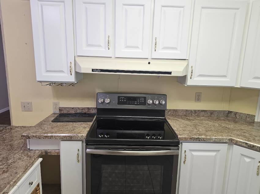 258 Lake Huron Dr a Mulberry, FL Mobile or Manufactured Home for Sale
