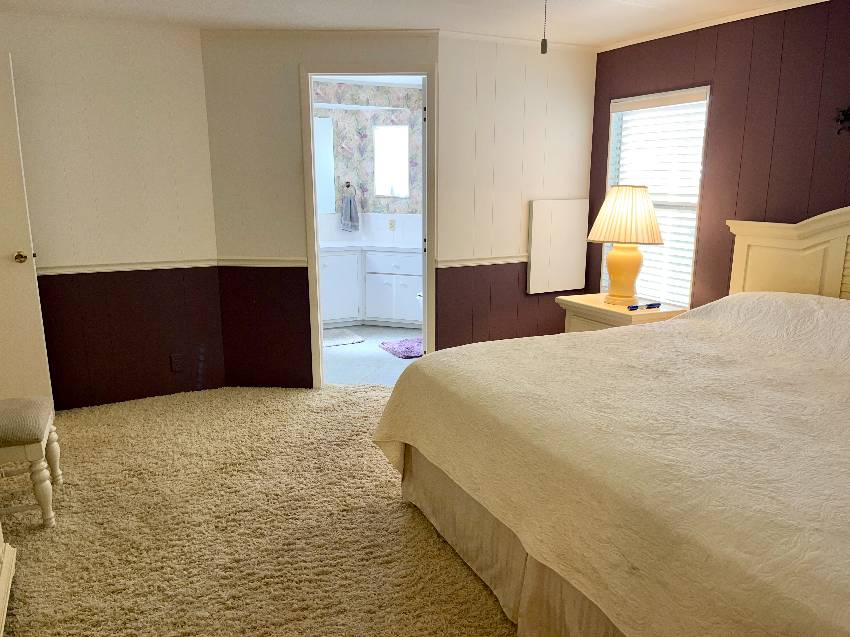 1268 S Indies Circle a Venice, FL Mobile or Manufactured Home for Sale
