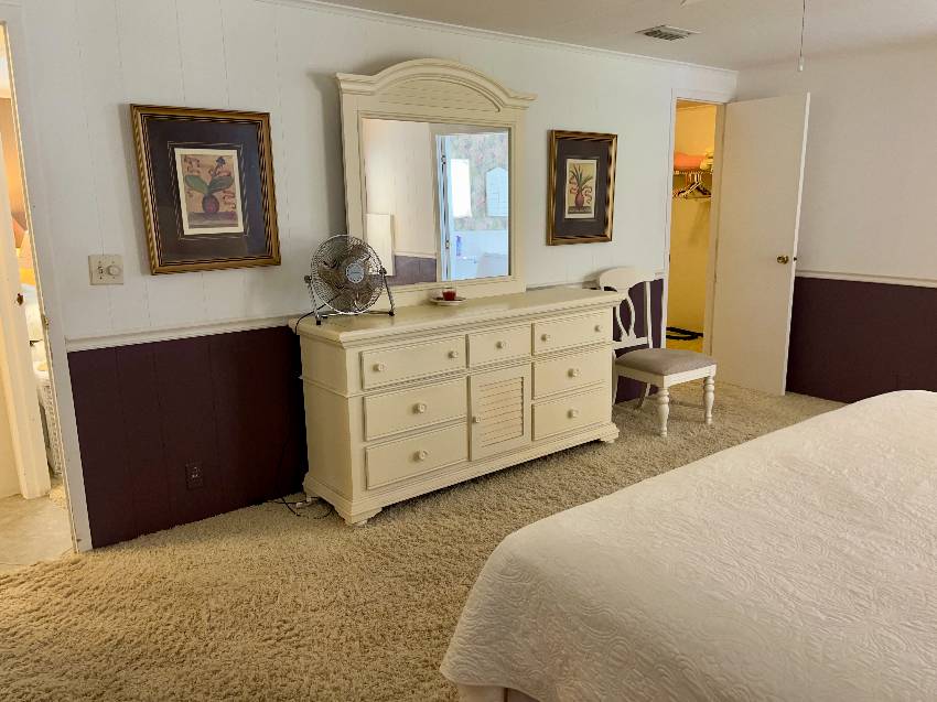 1268 S Indies Circle a Venice, FL Mobile or Manufactured Home for Sale