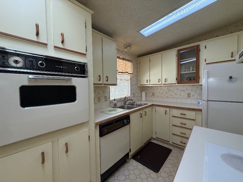 5723 Seven Oaks Dr. a Sarasota, FL Mobile or Manufactured Home for Sale