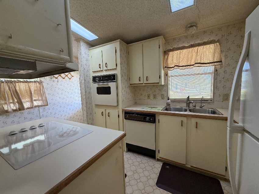 5723 Seven Oaks Dr. a Sarasota, FL Mobile or Manufactured Home for Sale