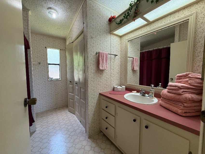 5723 Seven Oaks Dr. a Sarasota, FL Mobile or Manufactured Home for Sale