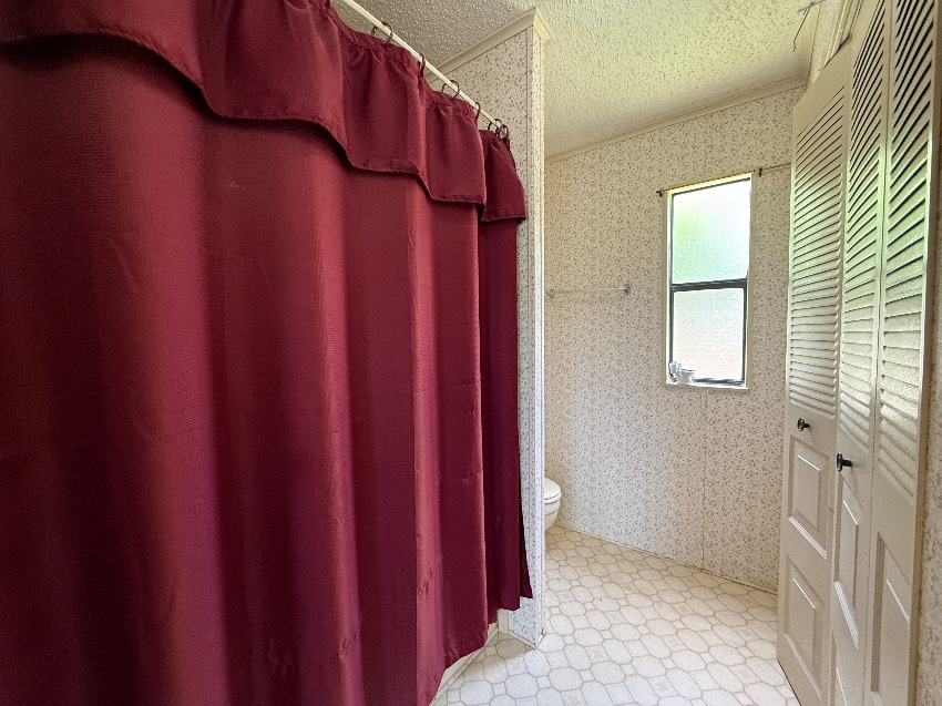5723 Seven Oaks Dr. a Sarasota, FL Mobile or Manufactured Home for Sale