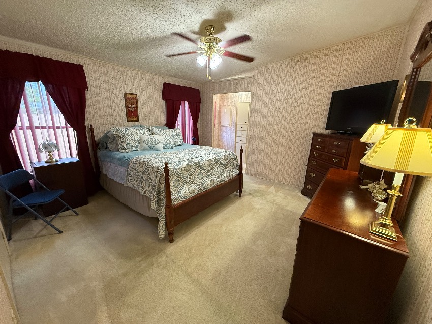 5723 Seven Oaks Dr. a Sarasota, FL Mobile or Manufactured Home for Sale