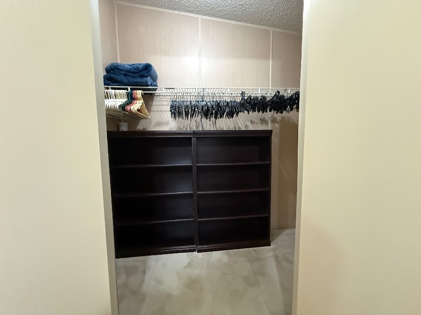 5723 Seven Oaks Dr. a Sarasota, FL Mobile or Manufactured Home for Sale