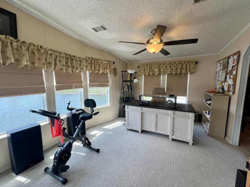 105 Palm Ln E a Parrish, FL Mobile or Manufactured Home for Sale