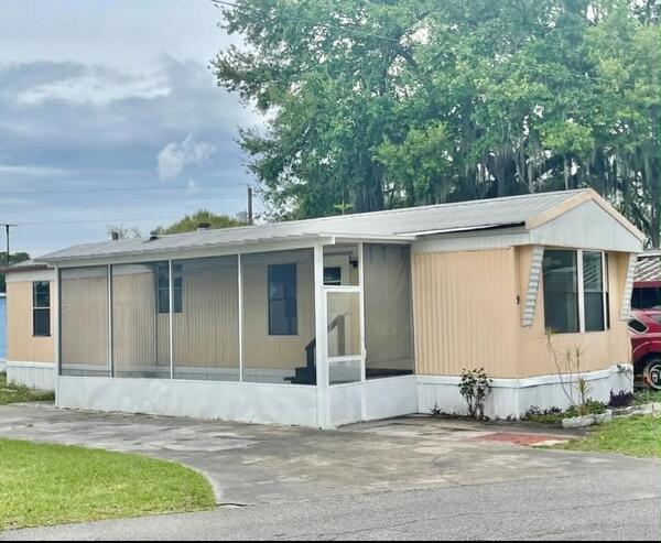 9 Bonisee Circle a Lakeland, FL Mobile or Manufactured Home for Sale