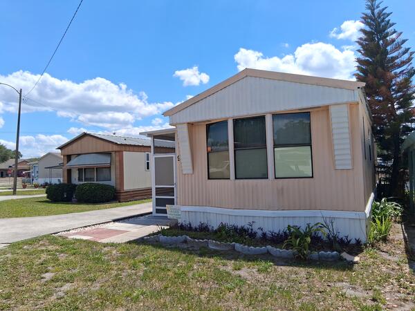 9 Bonisee Circle a Lakeland, FL Mobile or Manufactured Home for Sale