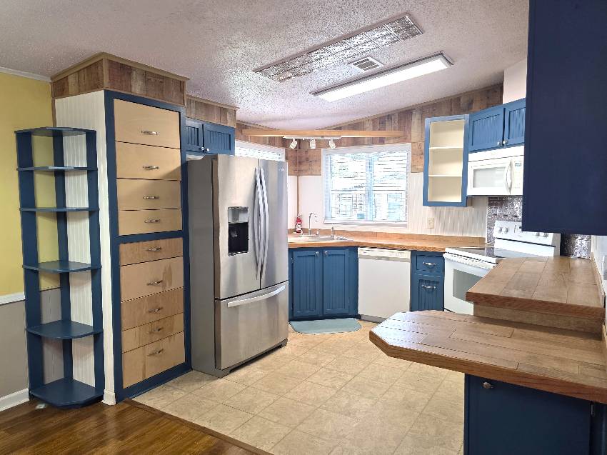 36107 Overlook Dr a Dade City, FL Mobile or Manufactured Home for Sale