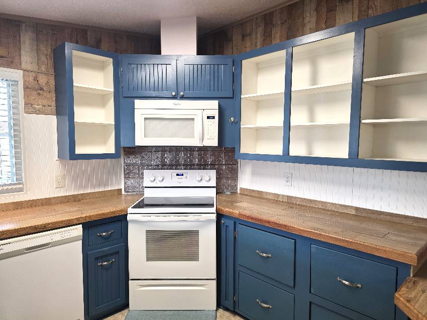 36107 Overlook Dr a Dade City, FL Mobile or Manufactured Home for Sale