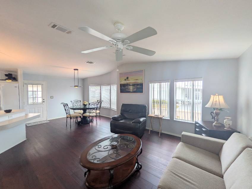 1071 Donegan Rd Lot 1136 a Largo, FL Mobile or Manufactured Home for Sale
