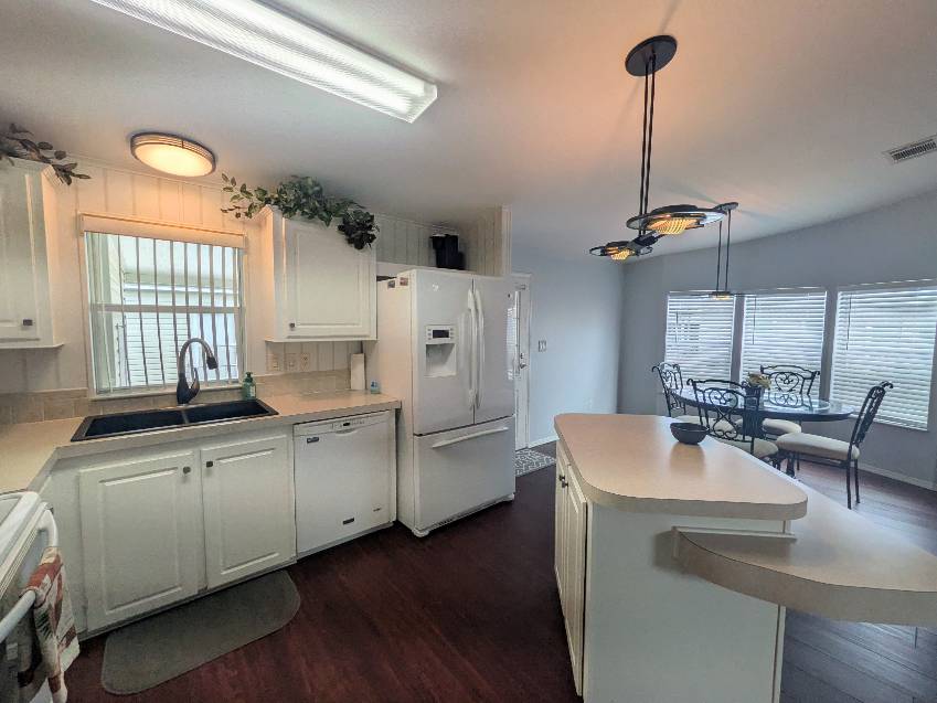 1071 Donegan Rd Lot 1136 a Largo, FL Mobile or Manufactured Home for Sale