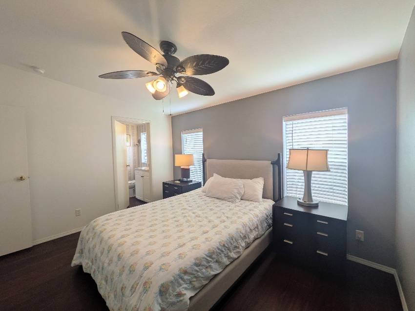 1071 Donegan Rd Lot 1136 a Largo, FL Mobile or Manufactured Home for Sale