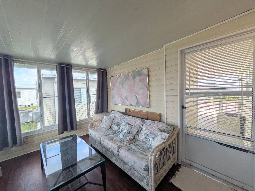 1071 Donegan Rd Lot 1136 a Largo, FL Mobile or Manufactured Home for Sale