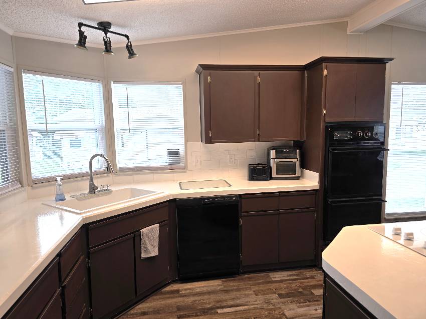 11625 Pierview Rd a Dade City, FL Mobile or Manufactured Home for Sale