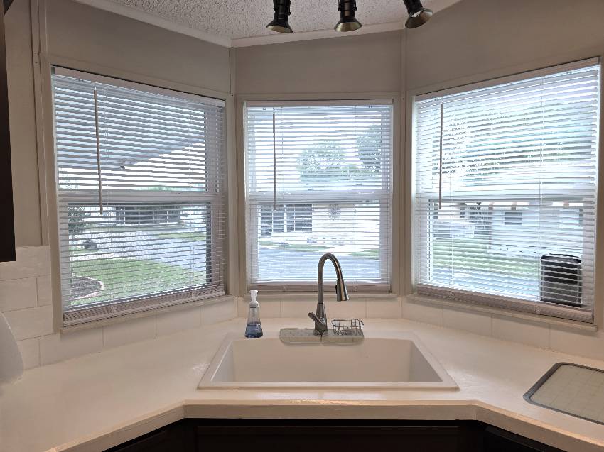 11625 Pierview Rd a Dade City, FL Mobile or Manufactured Home for Sale