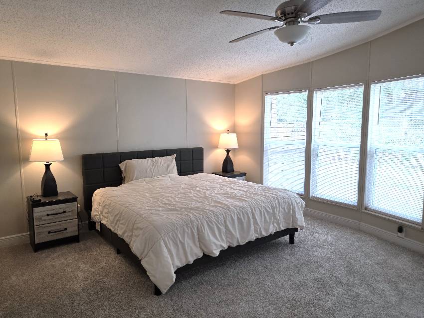 11625 Pierview Rd a Dade City, FL Mobile or Manufactured Home for Sale