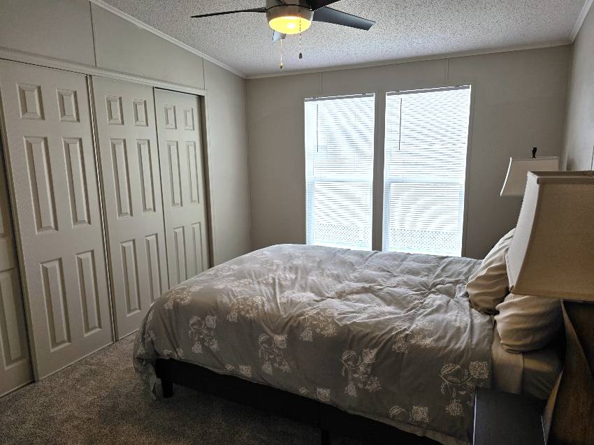 11625 Pierview Rd a Dade City, FL Mobile or Manufactured Home for Sale