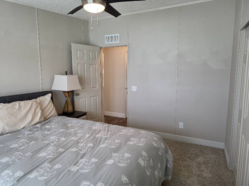 11625 Pierview Rd a Dade City, FL Mobile or Manufactured Home for Sale