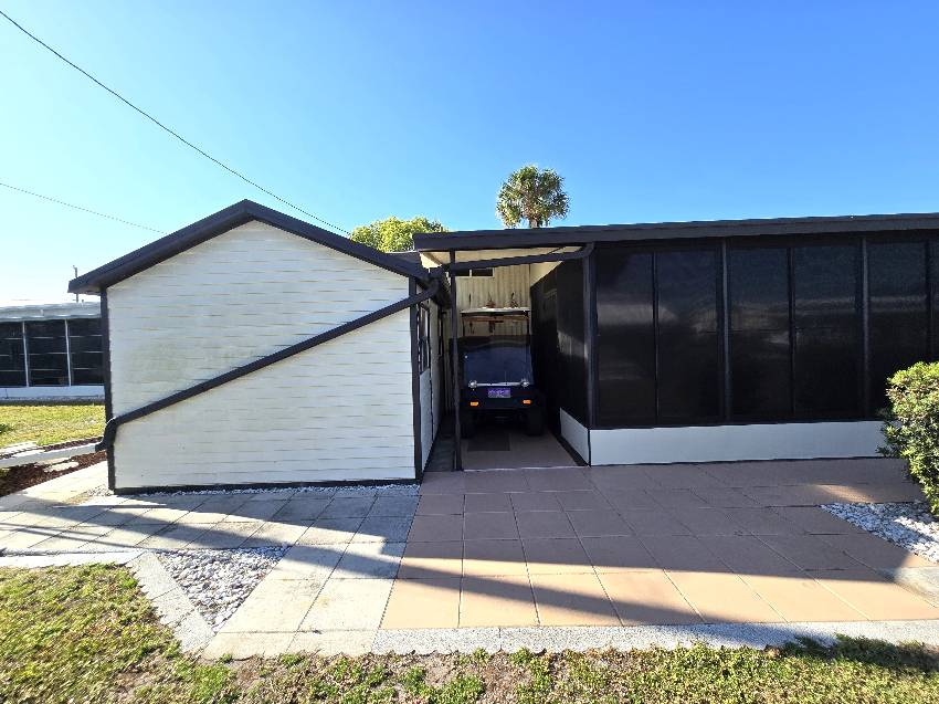 29 Lakeview Dr a Palmetto, FL Mobile or Manufactured Home for Sale