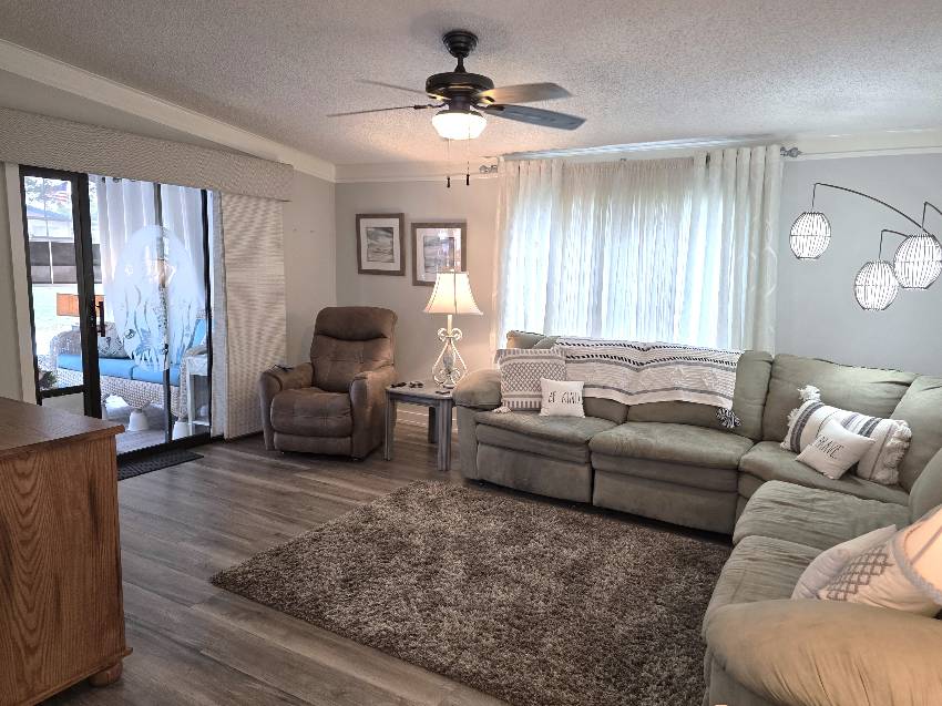 7080 W Walden Woods Dr a Homosassa, FL Mobile or Manufactured Home for Sale