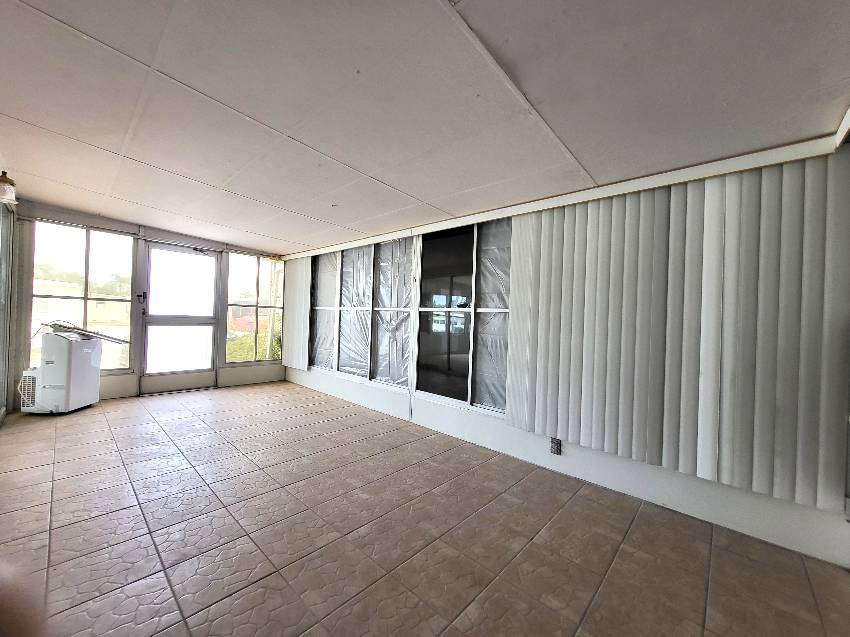 2304 York Drive a Sarasota, FL Mobile or Manufactured Home for Sale