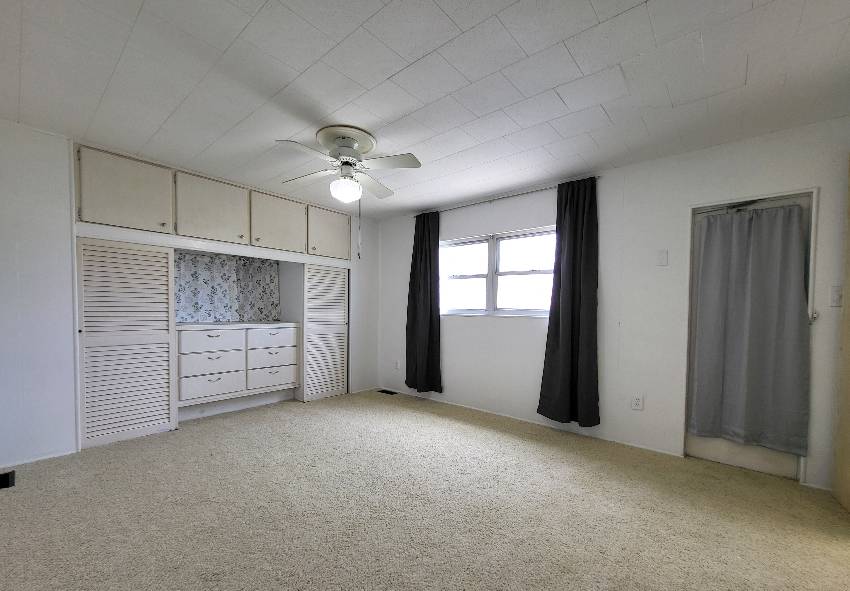 2304 York Drive a Sarasota, FL Mobile or Manufactured Home for Sale