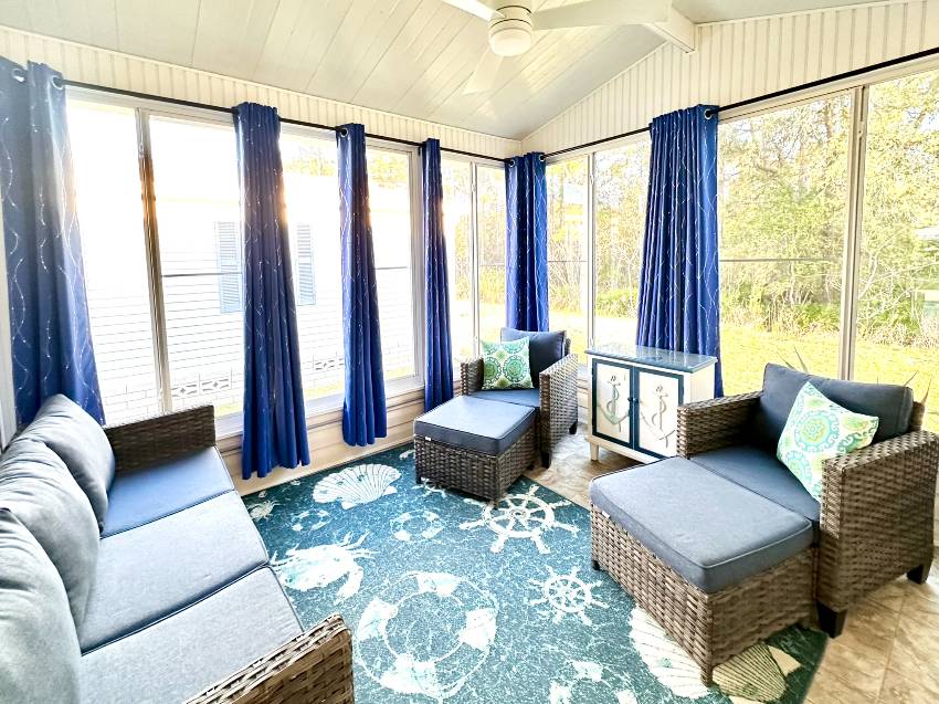 6982 W Leonshire Lane a Homosassa, FL Mobile or Manufactured Home for Sale