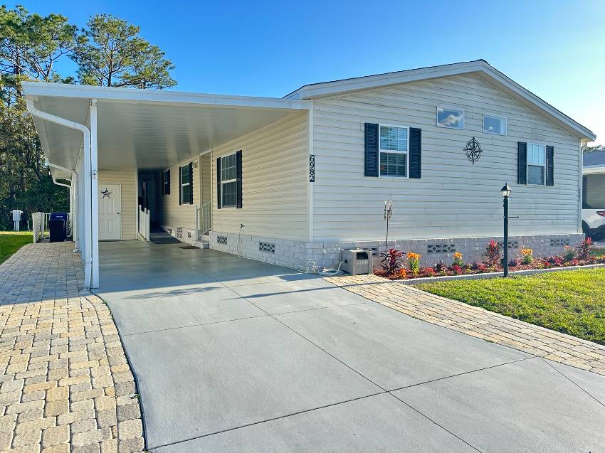 6982 W Leonshire Lane a Homosassa, FL Mobile or Manufactured Home for Sale