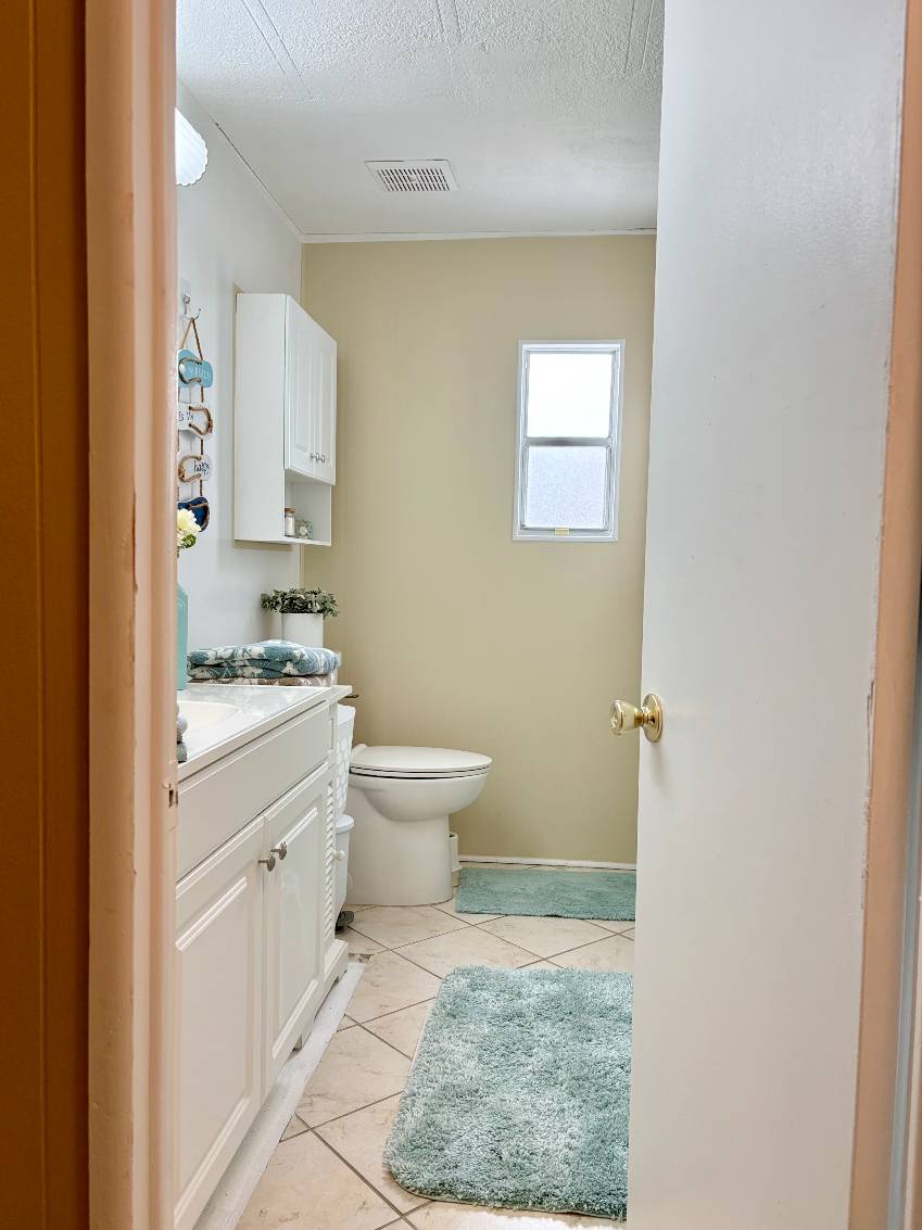 982 Vincent E a Venice, FL Mobile or Manufactured Home for Sale