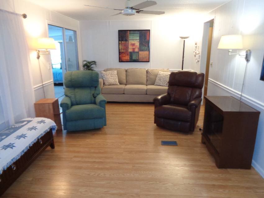 323 Lighthouse Way a Lakeland, FL Mobile or Manufactured Home for Sale