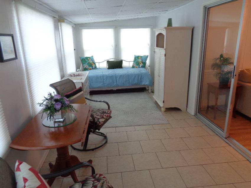 323 Lighthouse Way a Lakeland, FL Mobile or Manufactured Home for Sale