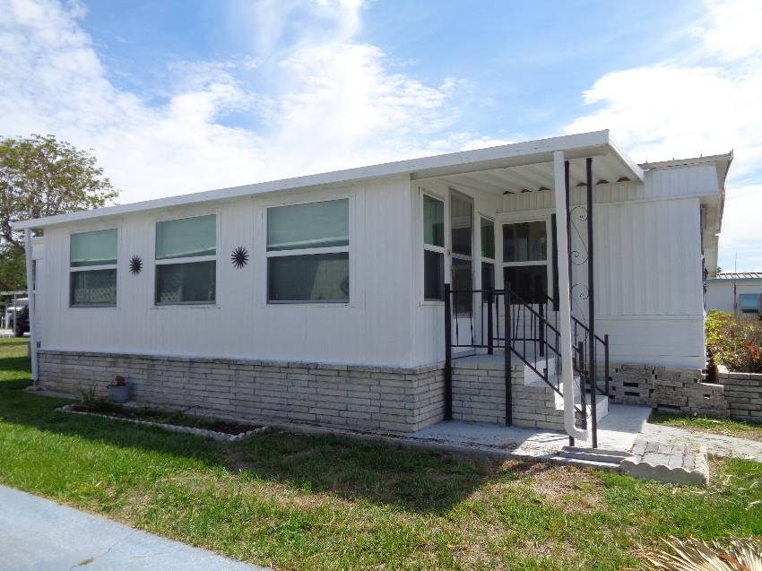 323 Lighthouse Way a Lakeland, FL Mobile or Manufactured Home for Sale
