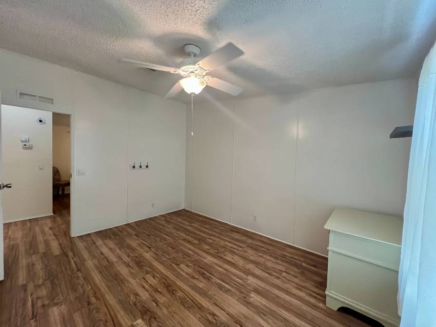 9814 Sucia Circle a Parrish, FL Mobile or Manufactured Home for Sale