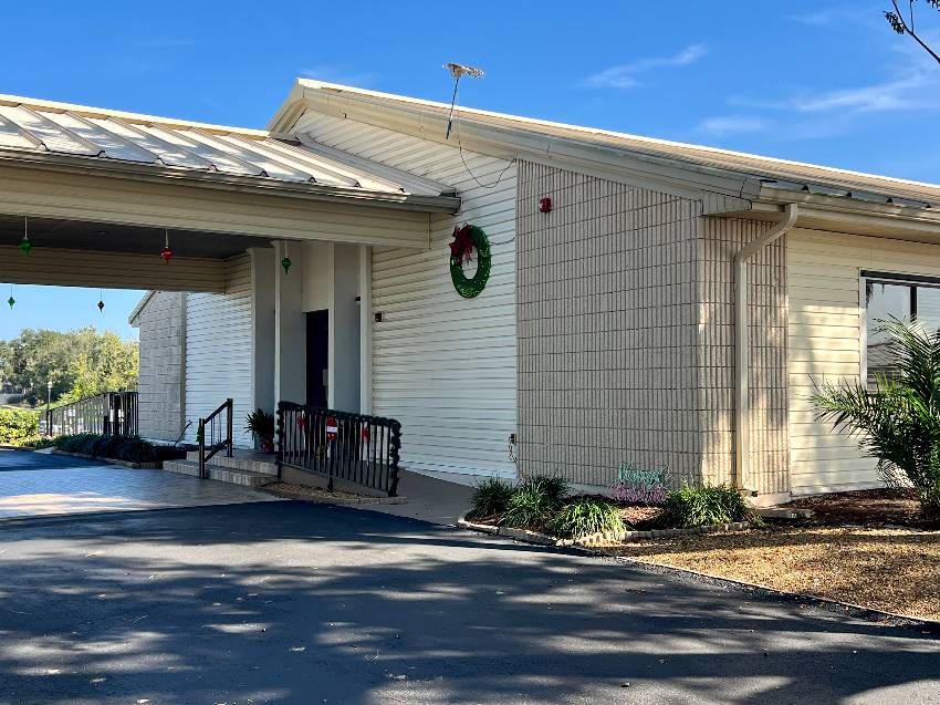 9814 Sucia Circle a Parrish, FL Mobile or Manufactured Home for Sale