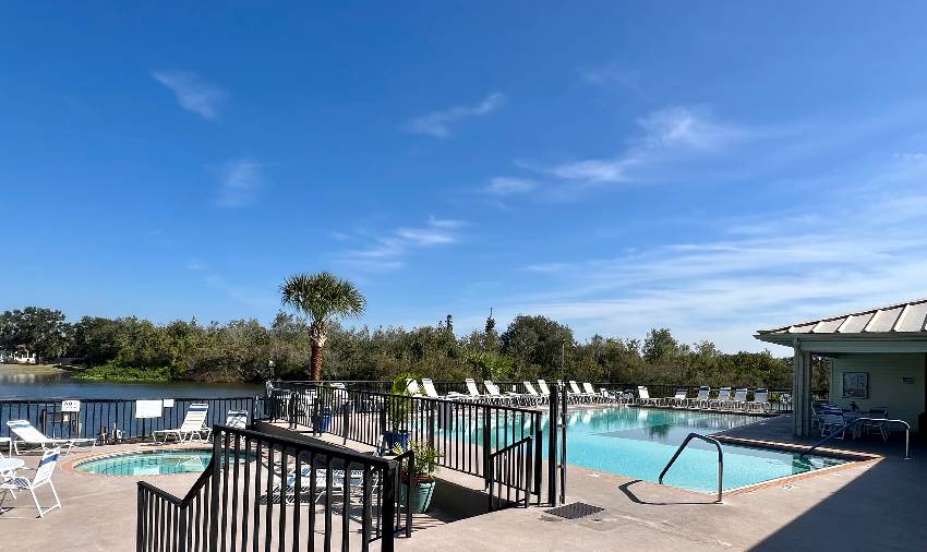 9814 Sucia Circle a Parrish, FL Mobile or Manufactured Home for Sale