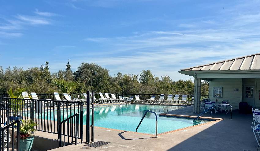 9814 Sucia Circle a Parrish, FL Mobile or Manufactured Home for Sale