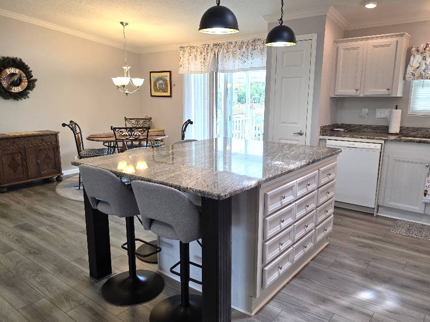 10622 S Coleraine Terrace a Homosassa, FL Mobile or Manufactured Home for Sale