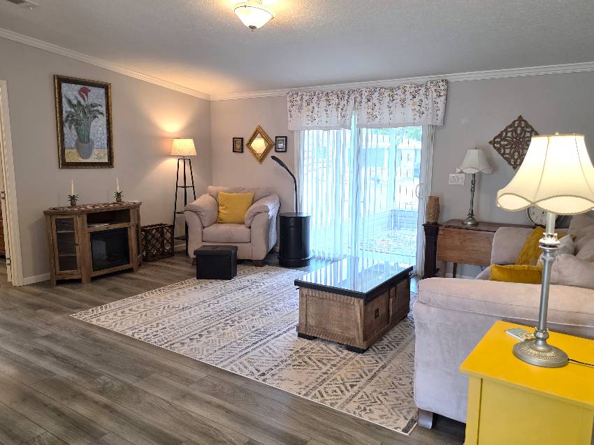 10622 S Coleraine Terrace a Homosassa, FL Mobile or Manufactured Home for Sale