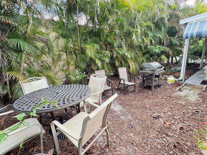 901 Inagua W a Venice, FL Mobile or Manufactured Home for Sale
