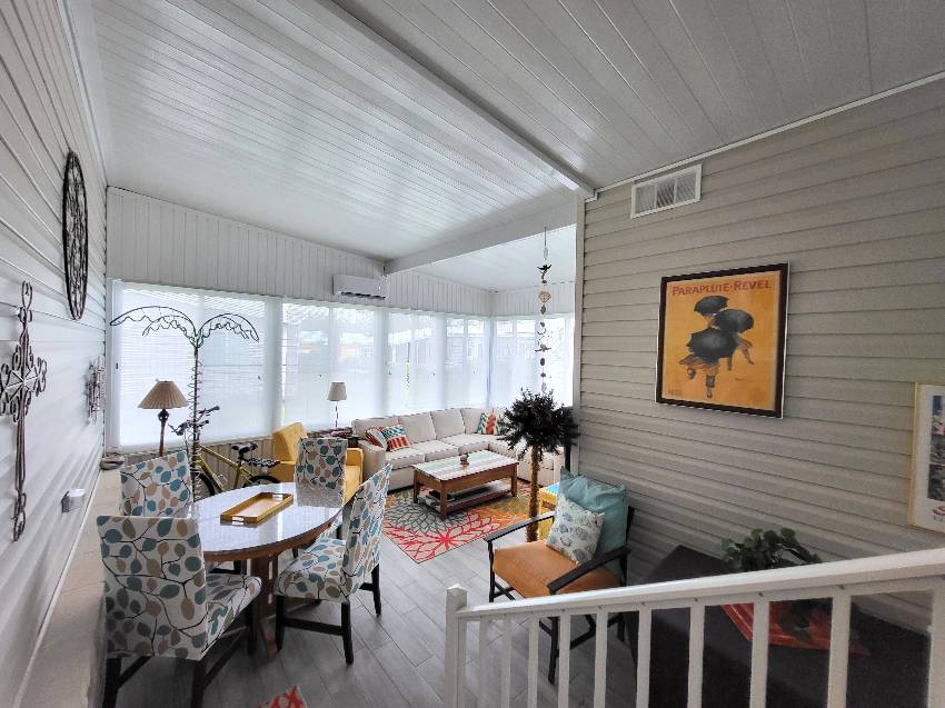 5523 Yarmouth Lane a Sarasota, FL Mobile or Manufactured Home for Sale