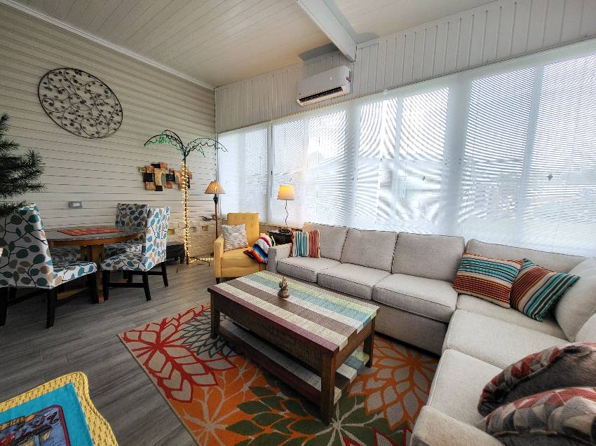 5523 Yarmouth Lane a Sarasota, FL Mobile or Manufactured Home for Sale